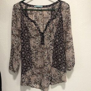 Maurices 100% polyester floral blouse size medium
